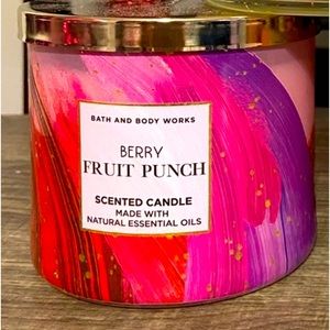 3 Wick bath and body works candles